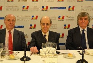 Daniel de Busturia debate en Diálogo sobre la economía de 2014